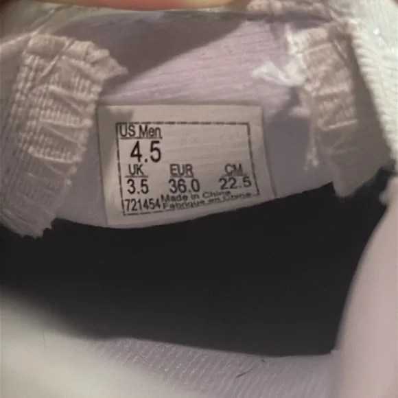 Reflective LV Vans - Picture 5 of 8